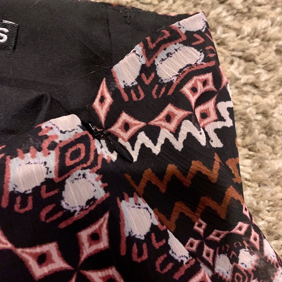 🖤🖤Express Skirt🖤🖤 - Picture 3 of 3